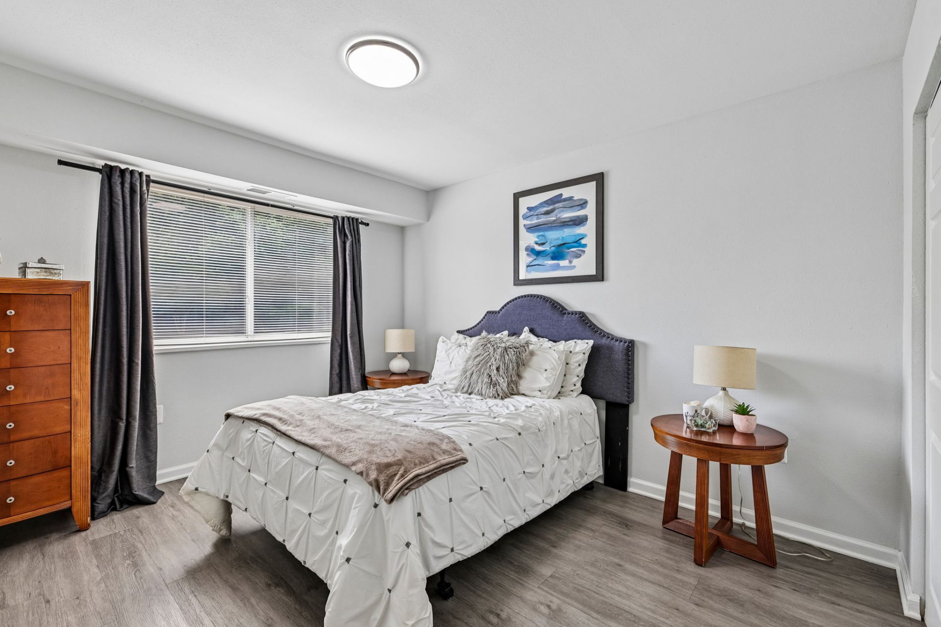 47-web-or-mls-Hil-Mar Dr Model Unit-2306-010